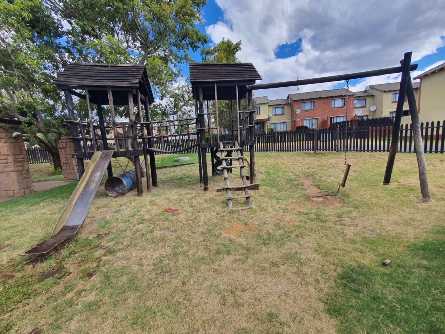 3 Bedroom Property for Sale in Hillside Free State